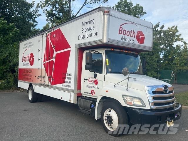 Hino 338 貨箱式卡車