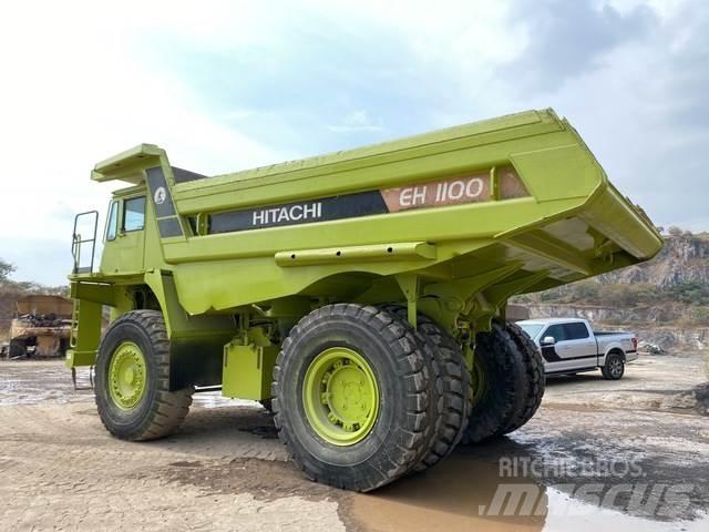 Hitachi EH1100 鉸接式起吊車