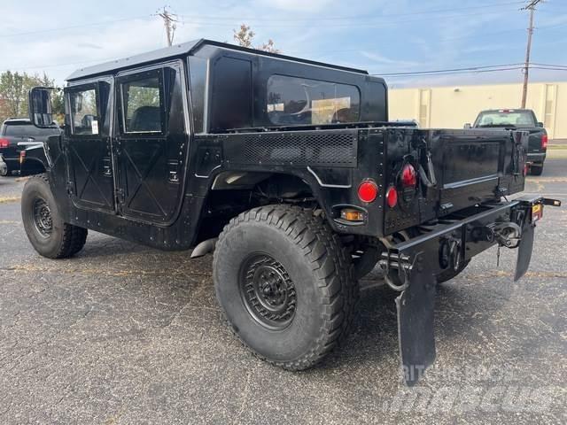 Hummer M11 皮卡.傳統半斗卡車/側卸板