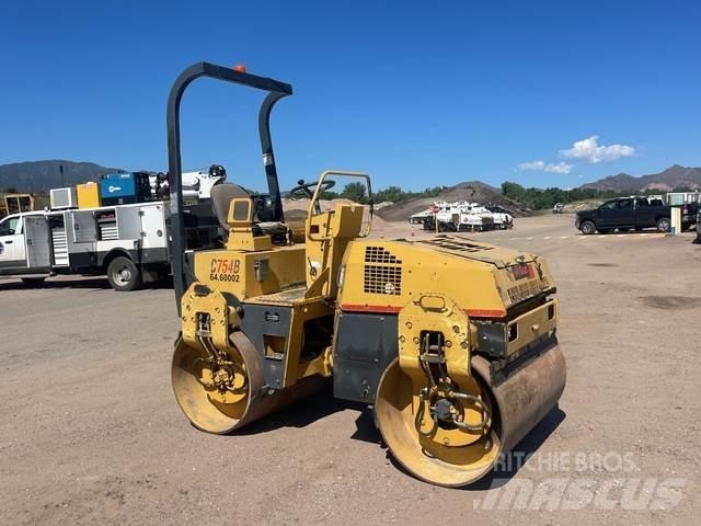Hypac C754B 雙輪滾壓機