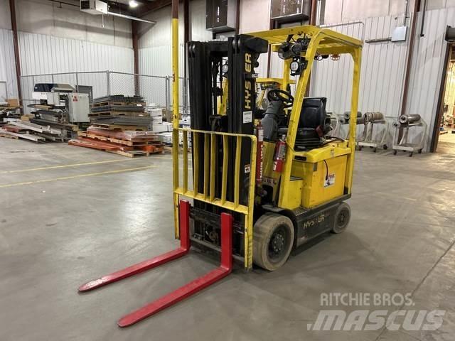 Hyster E50XN 電動堆高機