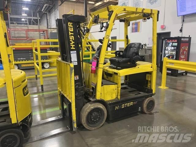 Hyster E50XN 電動堆高機