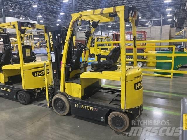 Hyster E50XN 電動堆高機