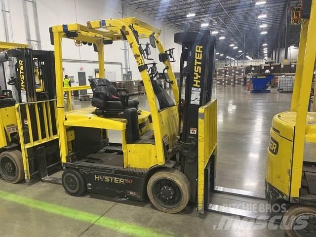 Hyster E50XN 電動堆高機