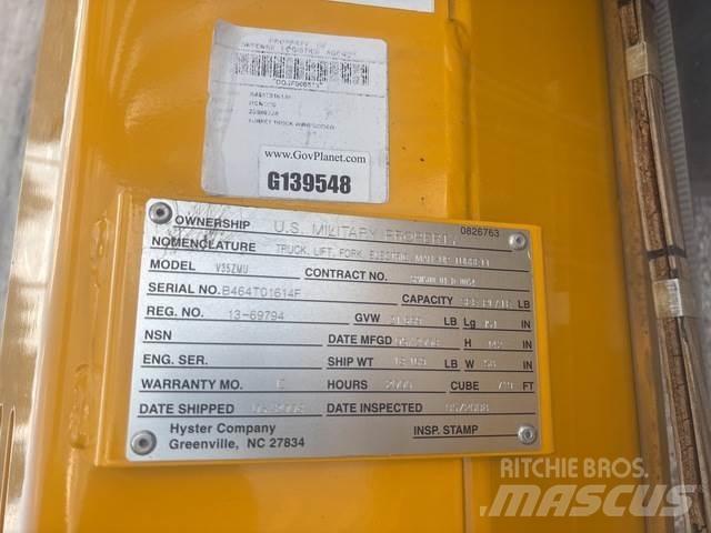 Hyster V30ZMU 中端式裝載機