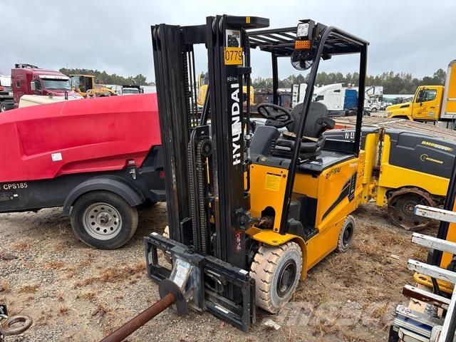 Hyundai 25B-9U 電動堆高機