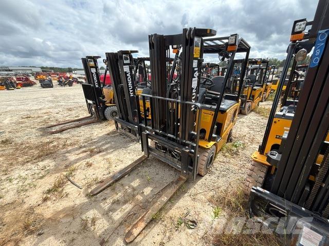 Hyundai 25B-9U 電動堆高機