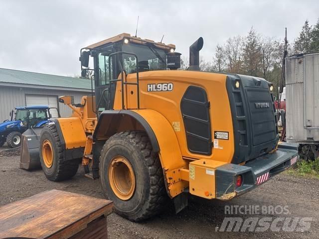 Hyundai HL960 輪胎式裝載機
