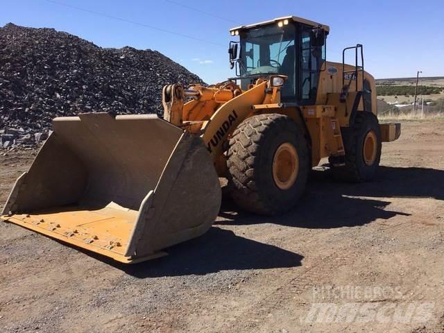 Hyundai HL975 輪胎式裝載機