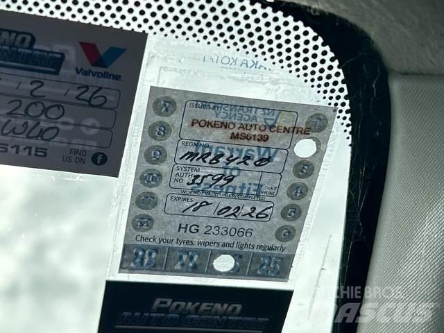 Isuzu D-Max 皮卡.傳統半斗卡車/側卸板