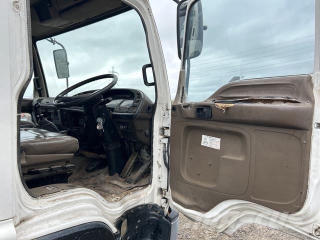 Isuzu Forward 水車