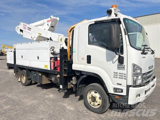 Isuzu FRR600 卡車裝載高空作業車