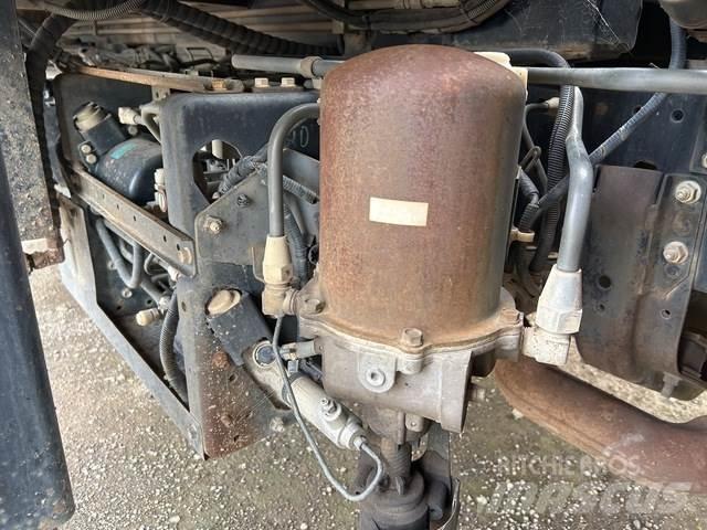 Isuzu FRR600 卡車裝載高空作業車