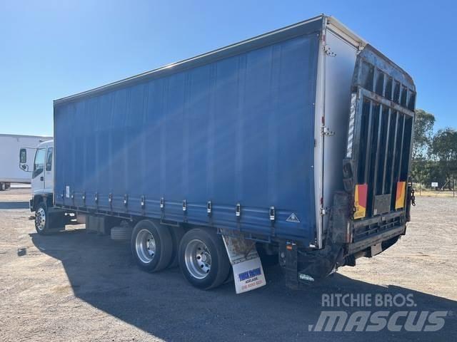Isuzu FVR 950 篷布卡車