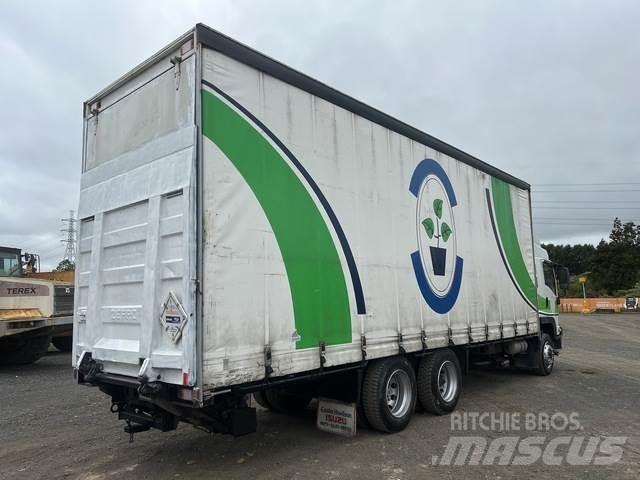 Isuzu FVR950M 篷布卡車