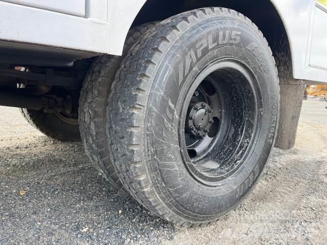 Isuzu NPR 200 其他