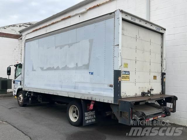 Isuzu NQR 貨箱式卡車