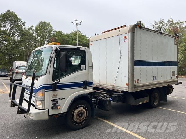 Isuzu NQR 貨箱式卡車