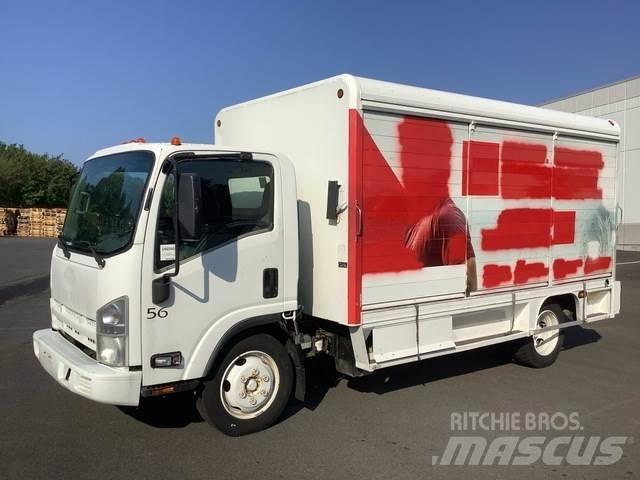 Isuzu NRR 飲料運輸卡車
