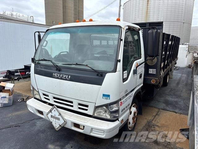 Isuzu NRR 平板式/側卸式卡車