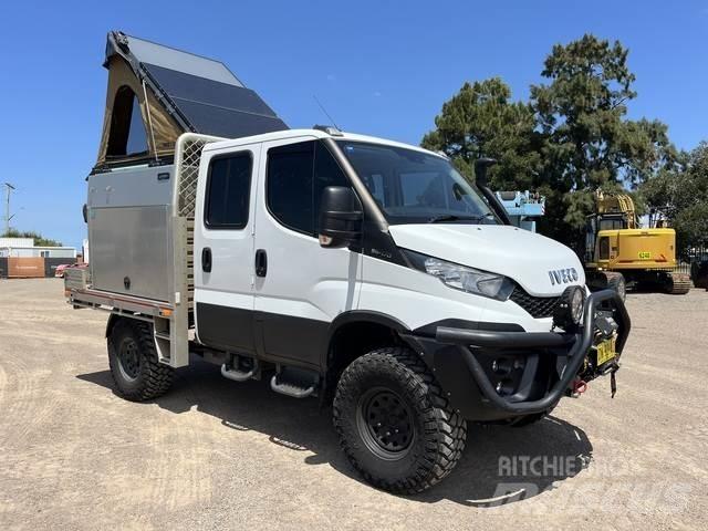 Iveco Daily 平板式/側卸式卡車