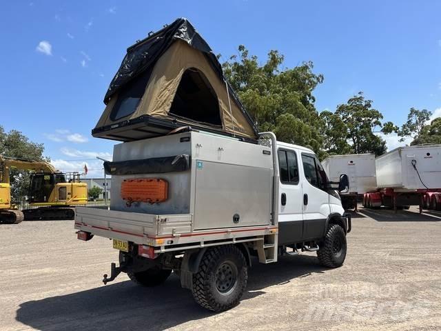 Iveco Daily 平板式/側卸式卡車