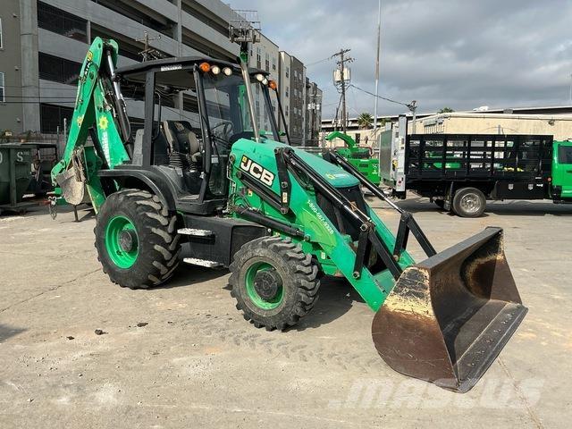 JCB 3CX 反鏟裝載機