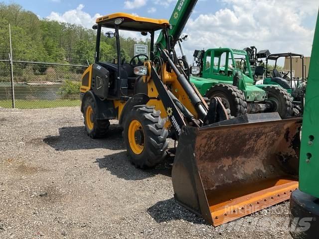 JCB 407 輪胎式裝載機
