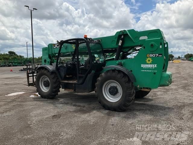 JCB 507-42 伸縮臂操作車