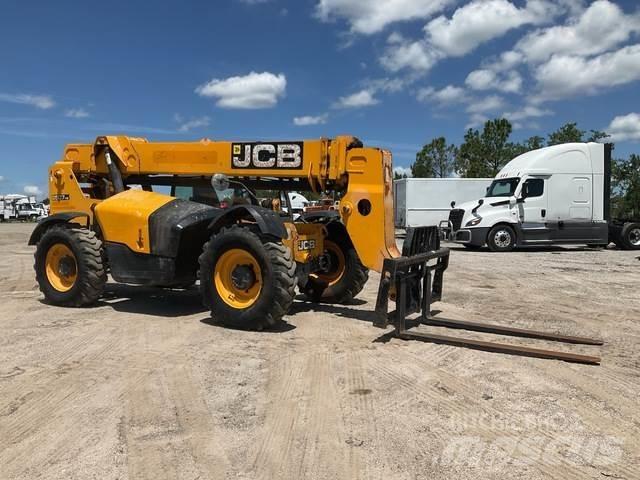 JCB 507-42 伸縮臂操作車