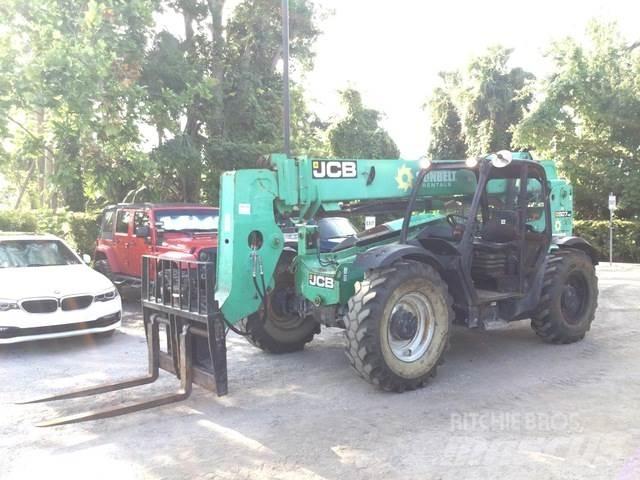 JCB 507-42 伸縮臂操作車