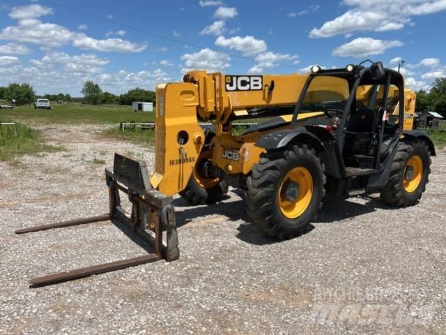 JCB 507-42 伸縮臂操作車
