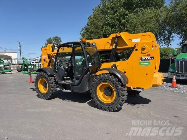 JCB 507-42 伸縮臂操作車