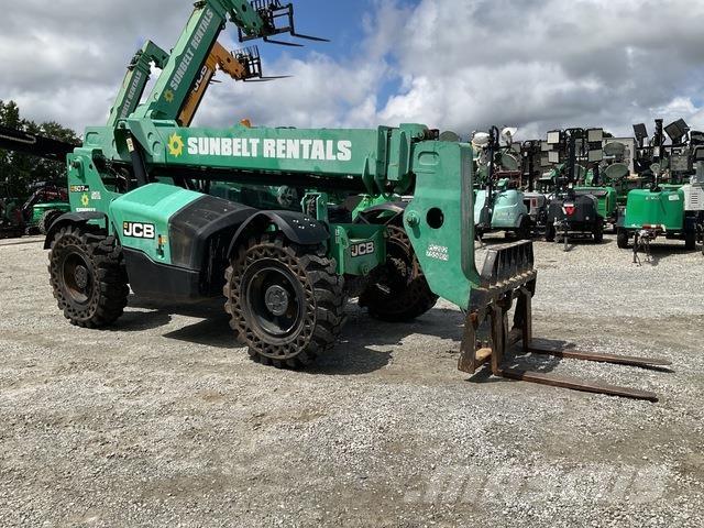JCB 507-42 伸縮臂操作車