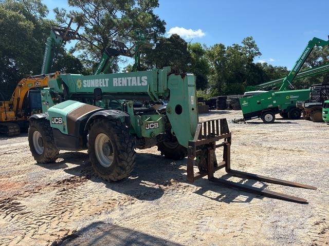 JCB 507-42 伸縮臂操作車