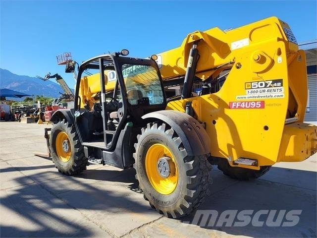 JCB 507-42 伸縮臂操作車