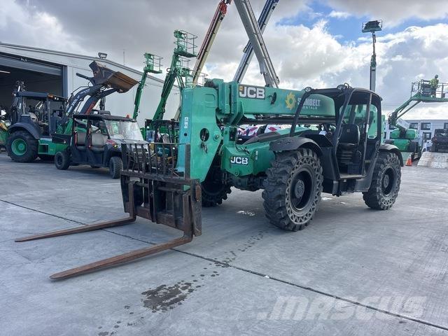 JCB 507-42 伸縮臂操作車