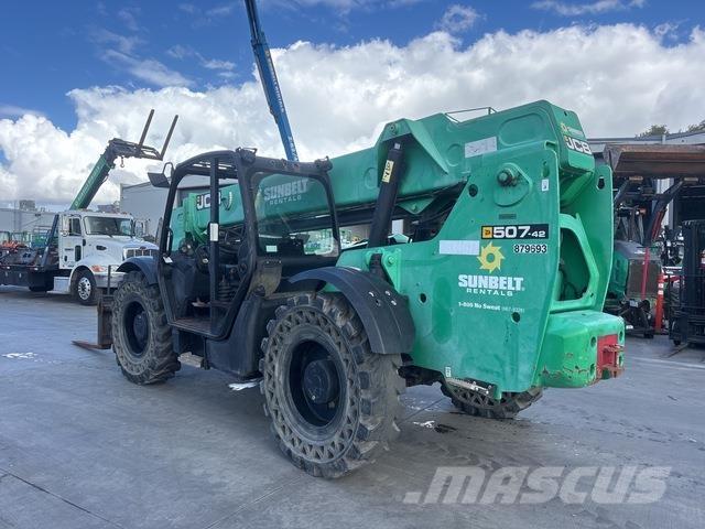 JCB 507-42 伸縮臂操作車