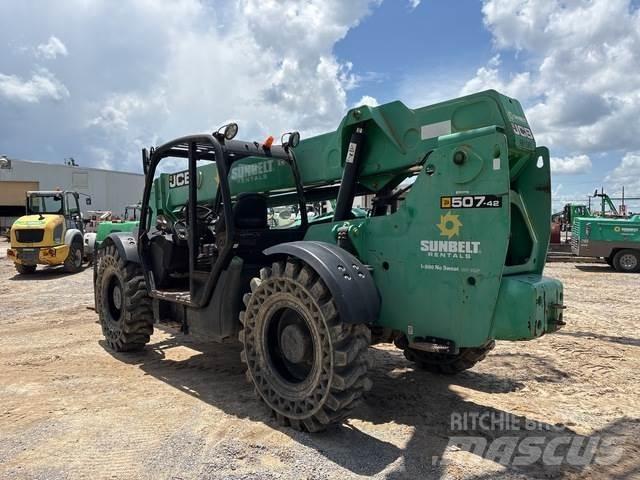 JCB 507-42F 伸縮臂操作車