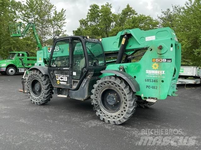 JCB 509-42 伸縮臂操作車