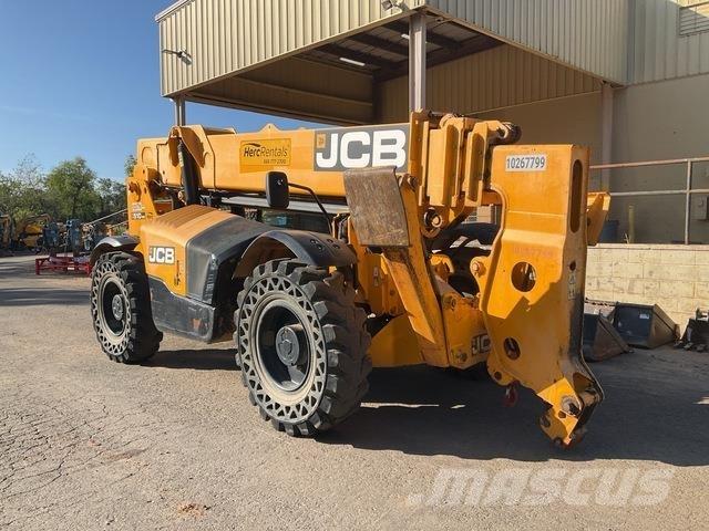 JCB 510-56 伸縮臂操作車