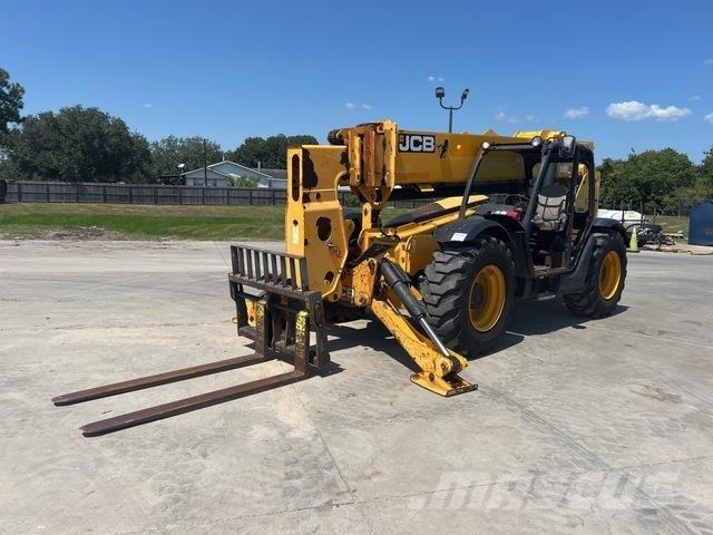 JCB 510-56 伸縮臂操作車
