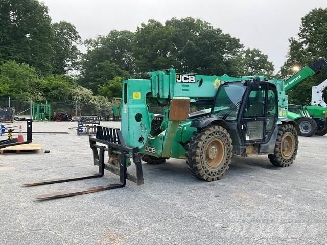 JCB 512-56 伸縮臂操作車