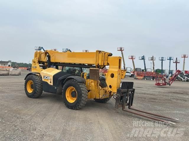 JCB 512-56 伸縮臂操作車
