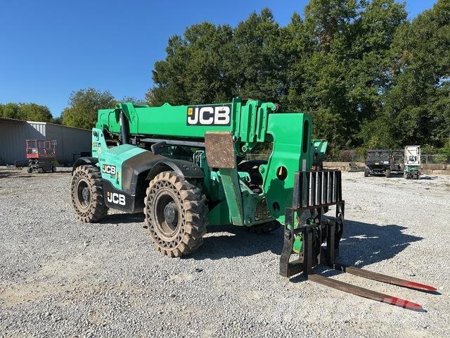 JCB 512-56 伸縮臂操作車