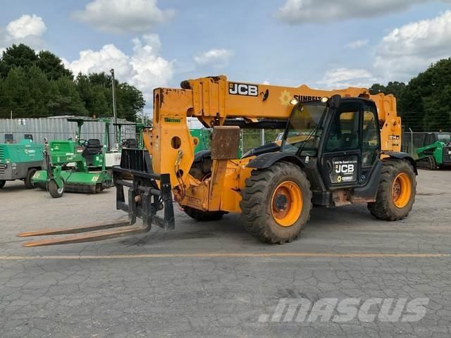JCB 514-56 伸縮臂操作車