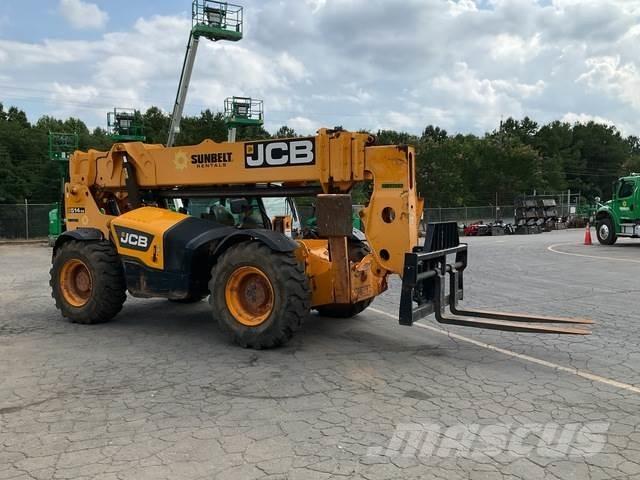 JCB 514-56 伸縮臂操作車
