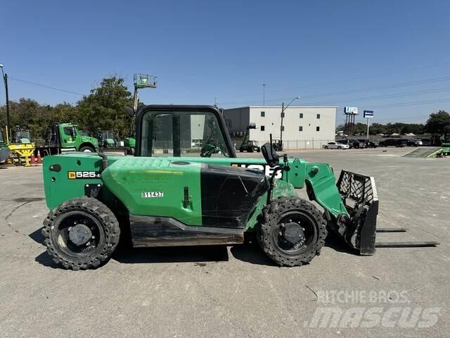 JCB 525-60 伸縮臂操作車
