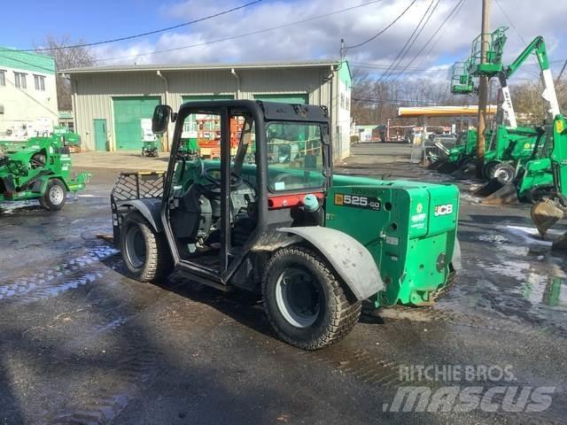 JCB 525-60 伸縮臂操作車