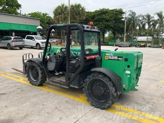 JCB 525-60 伸縮臂操作車
